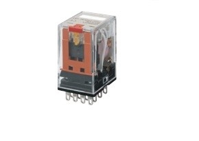 CA del carril 2250V del estruendo del Pin del zócalo de retransmisión de PYFZ-08-E OMRON 2 con las retransmisiones miniatura del poder